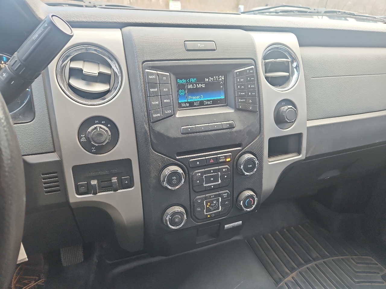 Ford F-150 4WD SuperCrew 157" XLT 2014