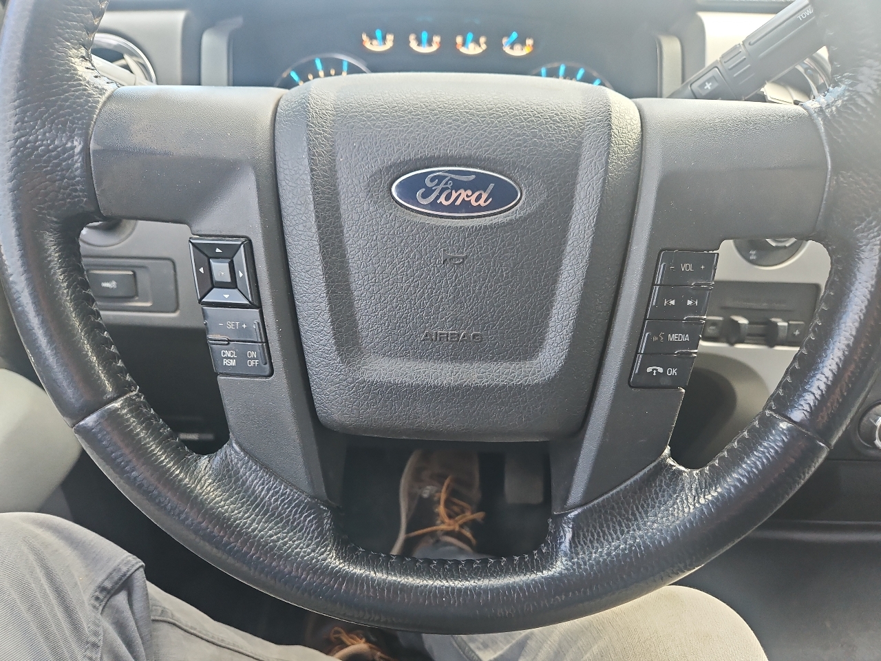 Ford F-150 4WD SuperCrew 157" XLT 2014