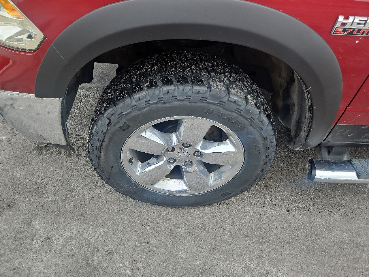 RAM 1500 4WD Quad Cab 140.5" Big Horn 2013