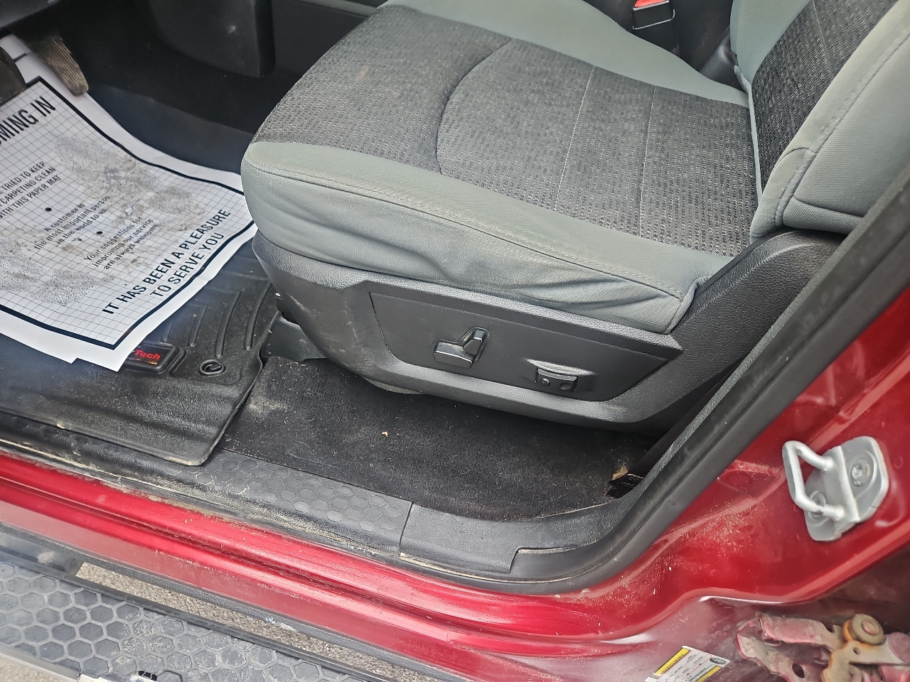 RAM 1500 4WD Quad Cab 140.5" Big Horn 2013