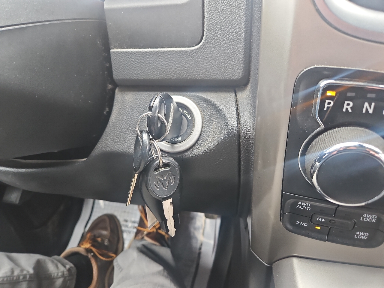 RAM 1500 4WD Quad Cab 140.5" Big Horn 2013