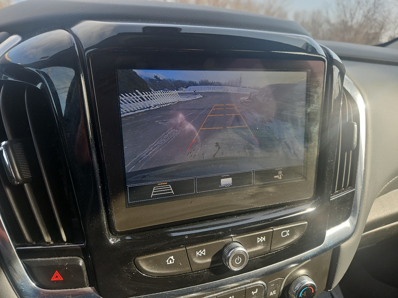 Chevrolet Traverse AWD 4dr LT Leather 2021