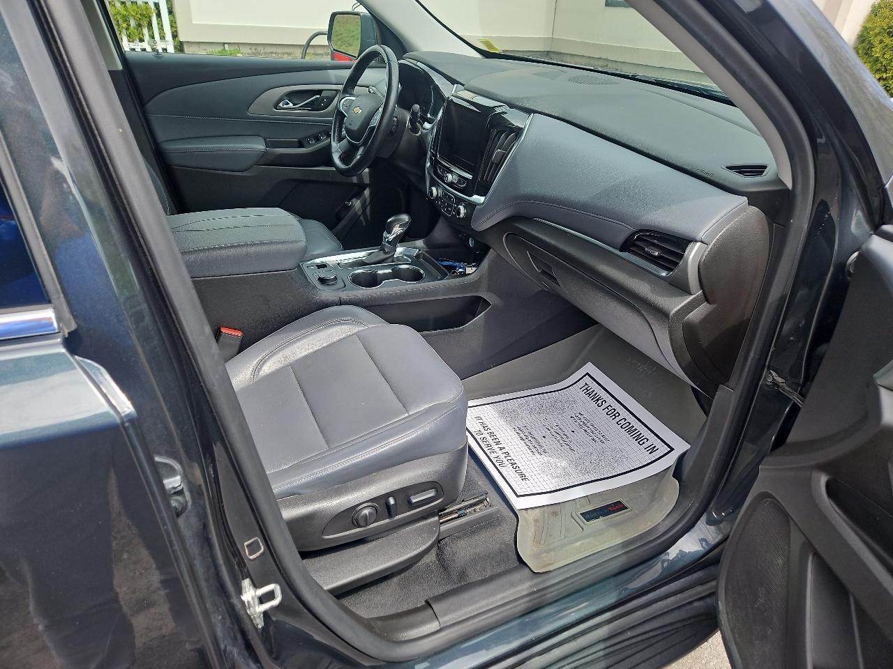Chevrolet Traverse AWD 4dr LT Leather 2021