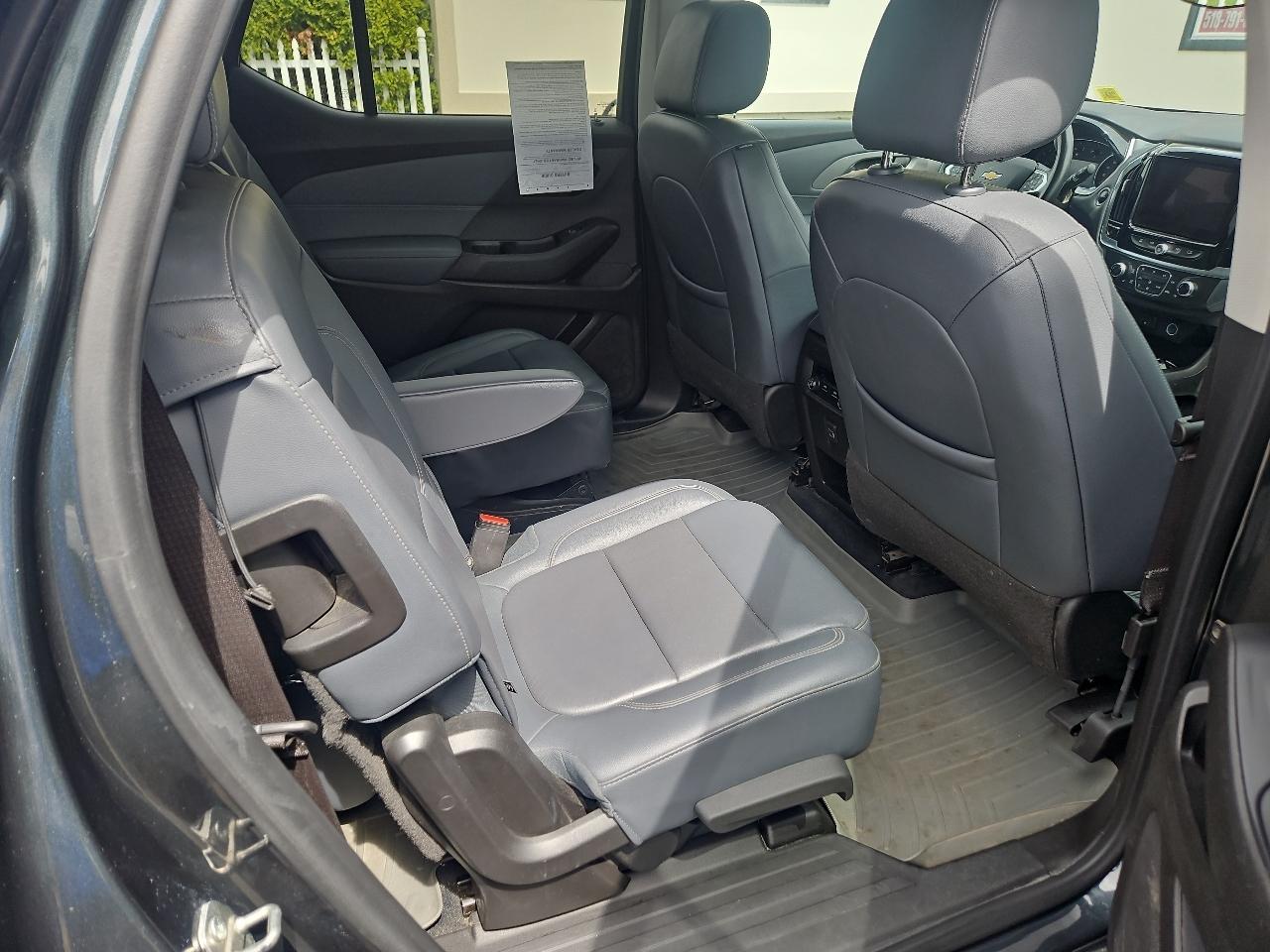 Chevrolet Traverse AWD 4dr LT Leather 2021
