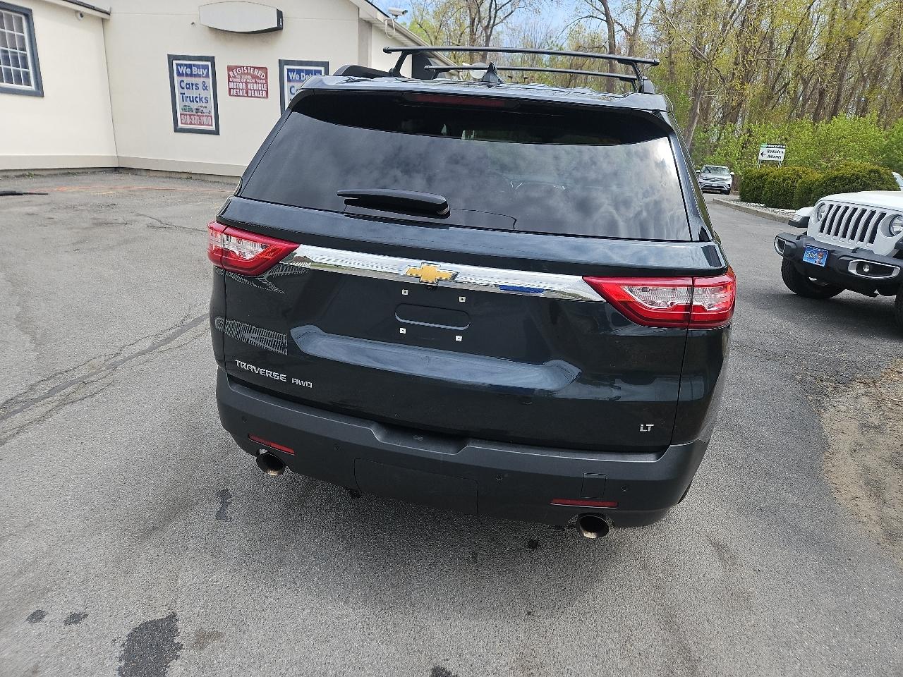 Chevrolet Traverse AWD 4dr LT Leather 2021