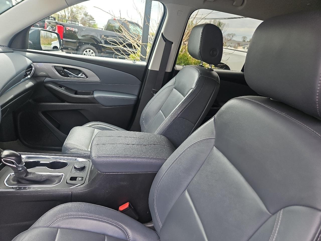 Chevrolet Traverse AWD 4dr LT Leather 2021