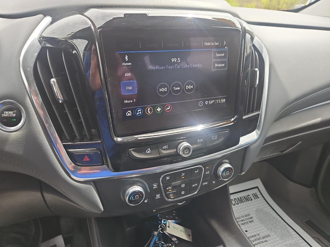 Chevrolet Traverse AWD 4dr LT Leather 2021