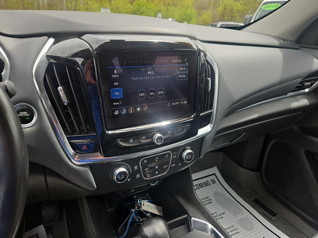 Chevrolet Traverse AWD 4dr LT Leather 2021
