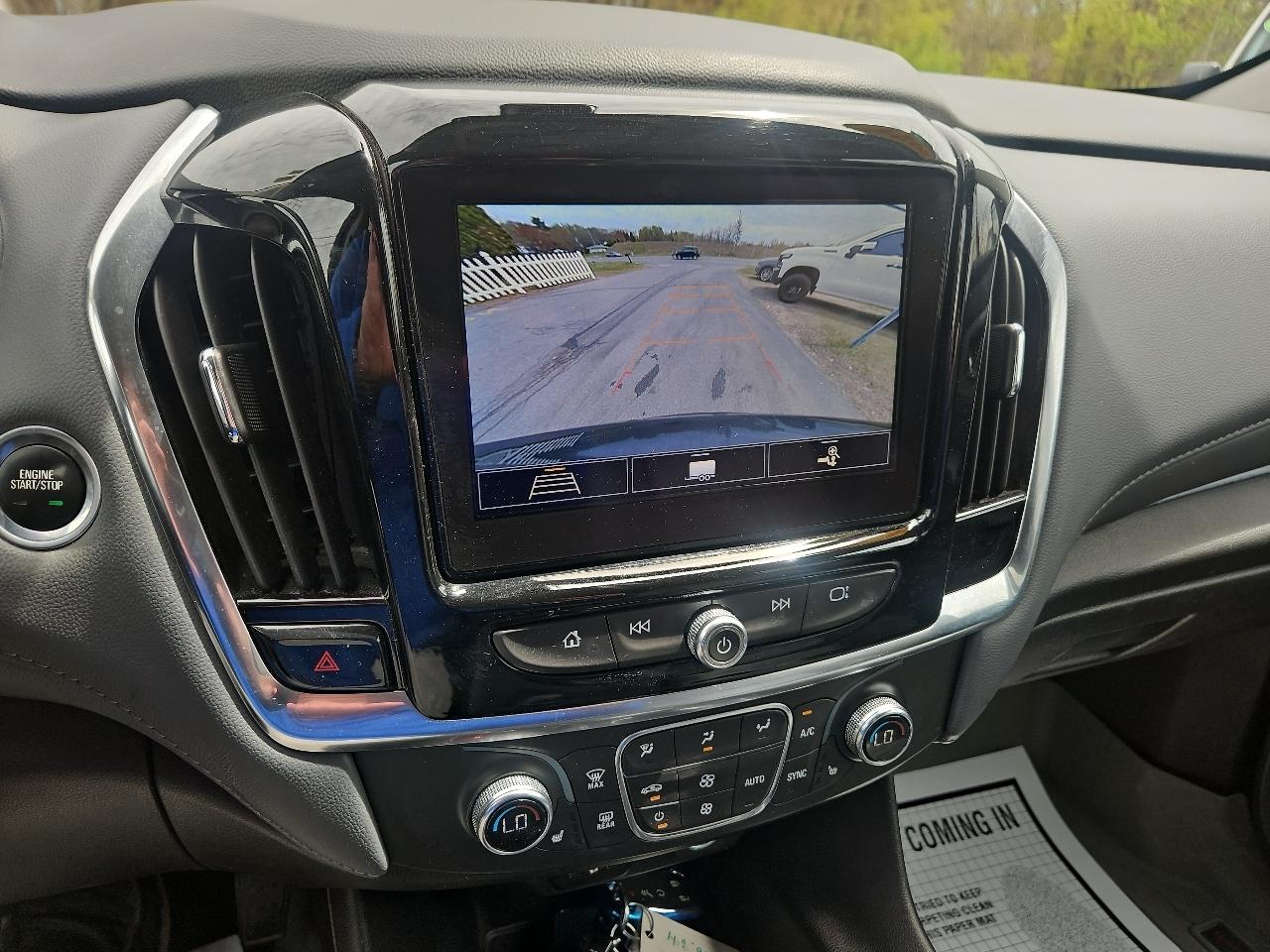 Chevrolet Traverse AWD 4dr LT Leather 2021