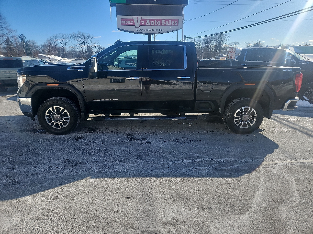 GMC Sierra 2500HD 4WD Crew Cab 159" SLT 2022