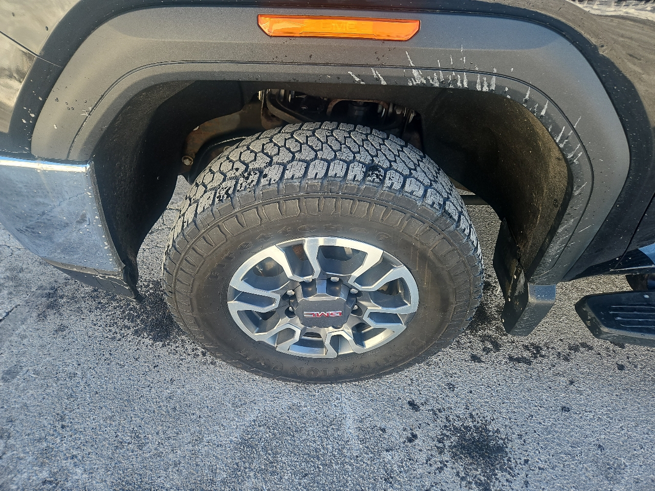 GMC Sierra 2500HD 4WD Crew Cab 159" SLT 2022