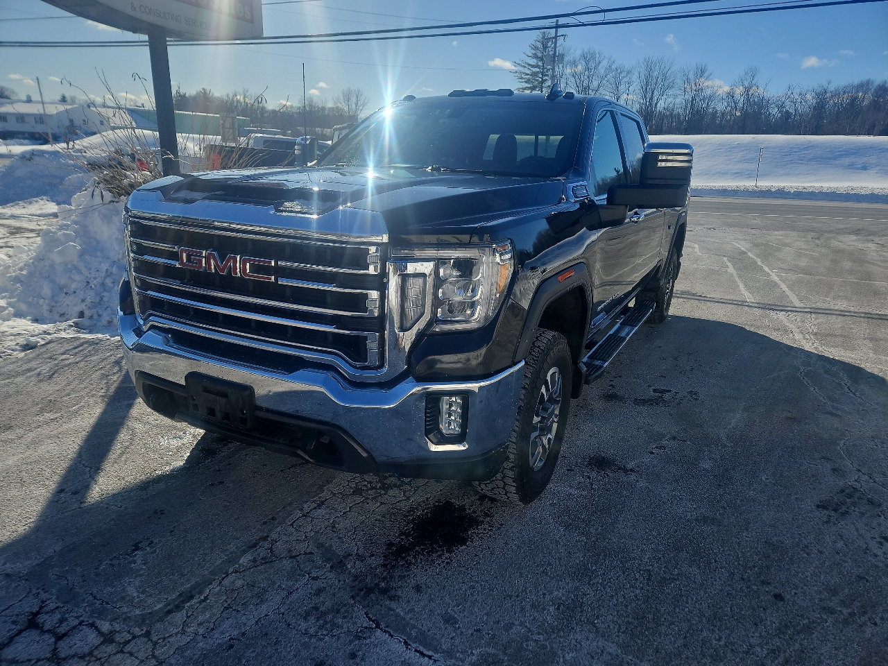 GMC Sierra 2500HD 4WD Crew Cab 159" SLT 2022