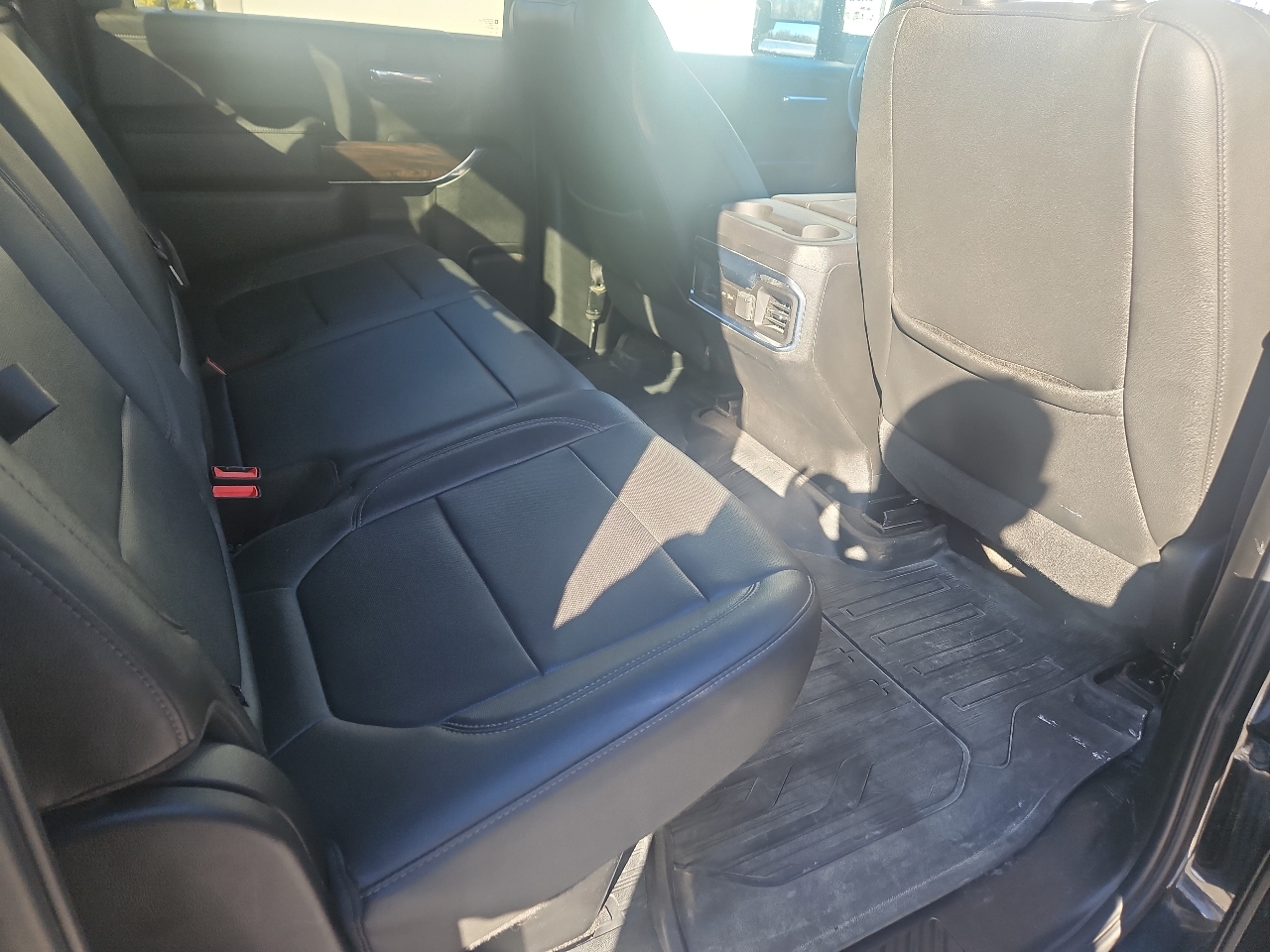 GMC Sierra 2500HD 4WD Crew Cab 159" SLT 2022