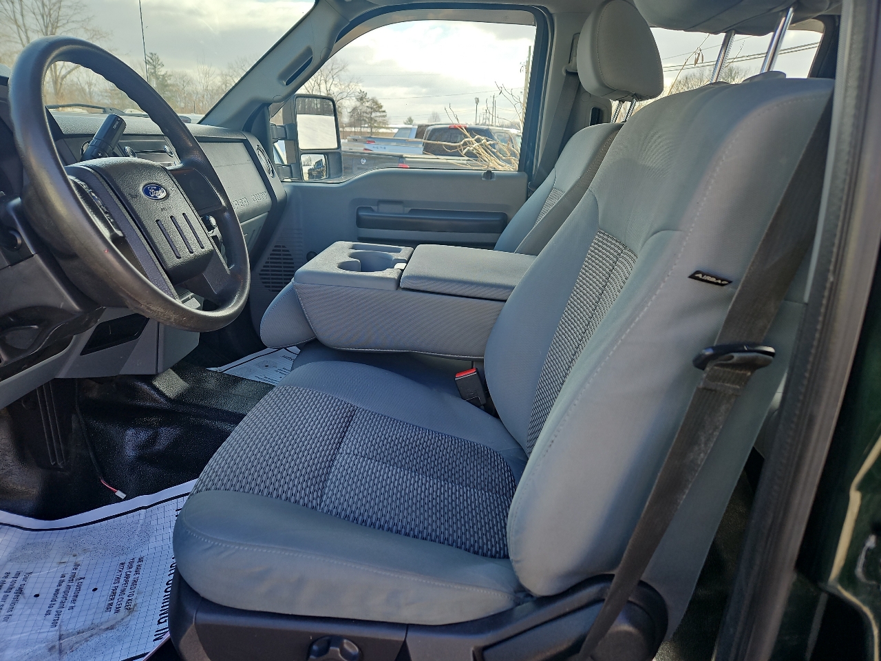 Ford Super Duty F-250 SRW 4WD Crew Cab 156" XL 2016