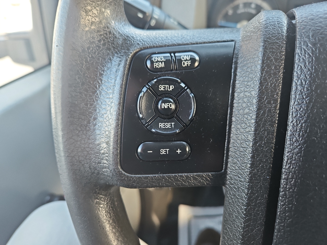 Ford Super Duty F-250 SRW 4WD Crew Cab 156" XL 2016