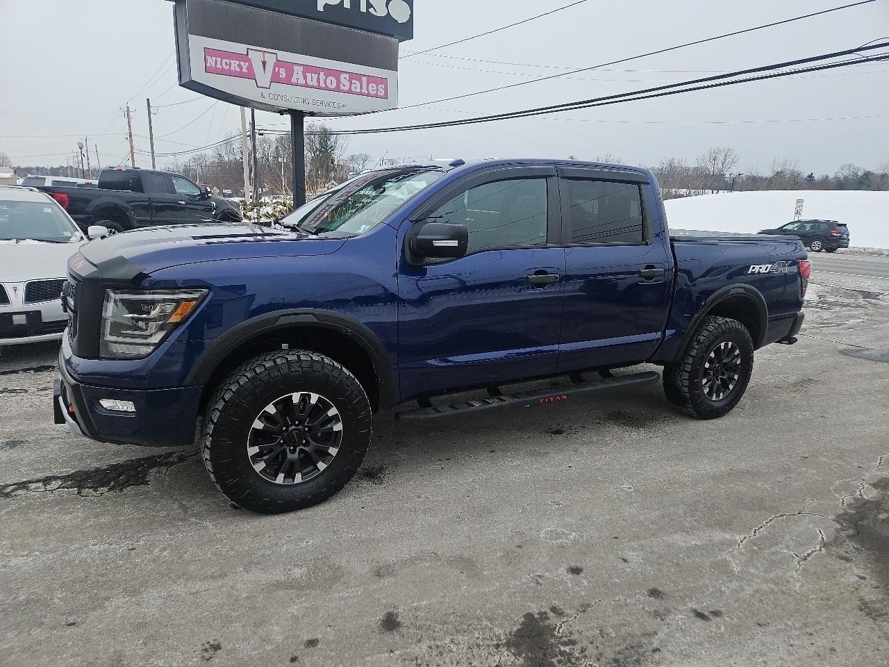 Nissan Titan 4x4 Crew Cab PRO-4X 2021