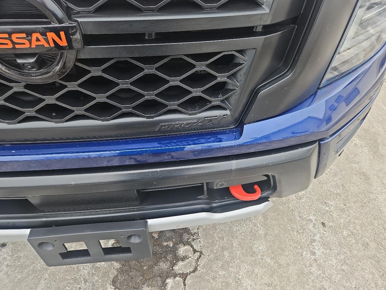 Nissan Titan 4x4 Crew Cab PRO-4X 2021