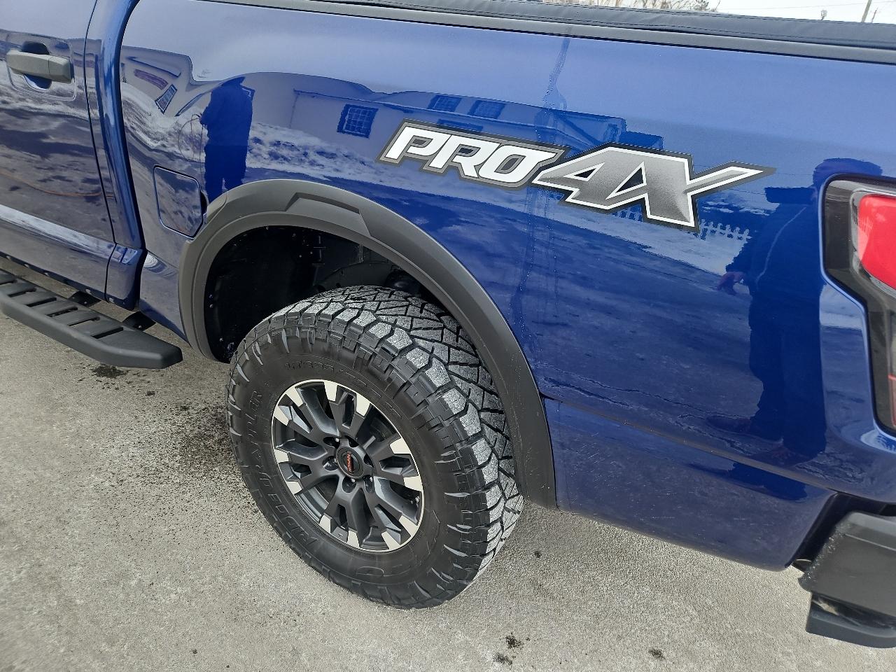 Nissan Titan 4x4 Crew Cab PRO-4X 2021