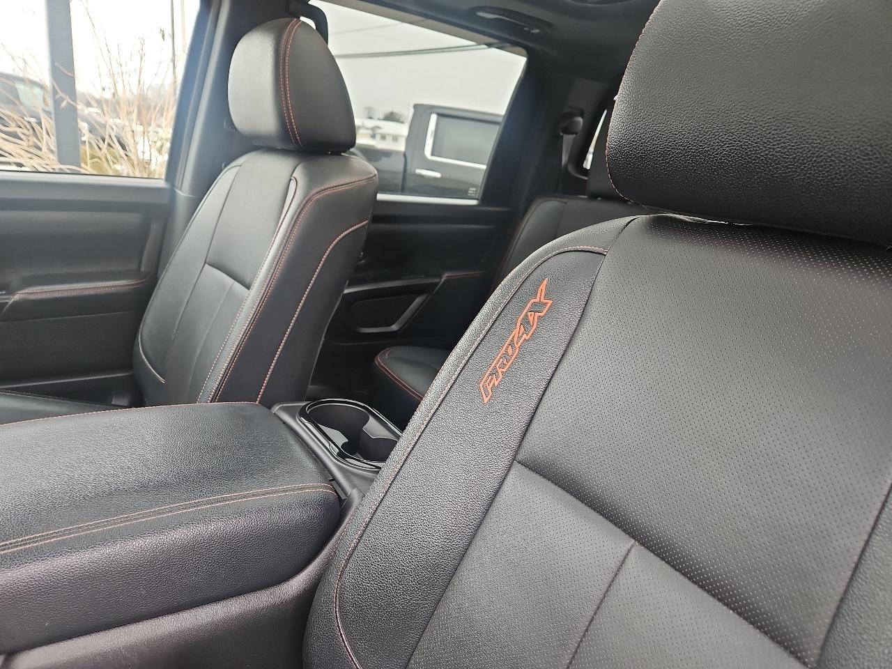 Nissan Titan 4x4 Crew Cab PRO-4X 2021