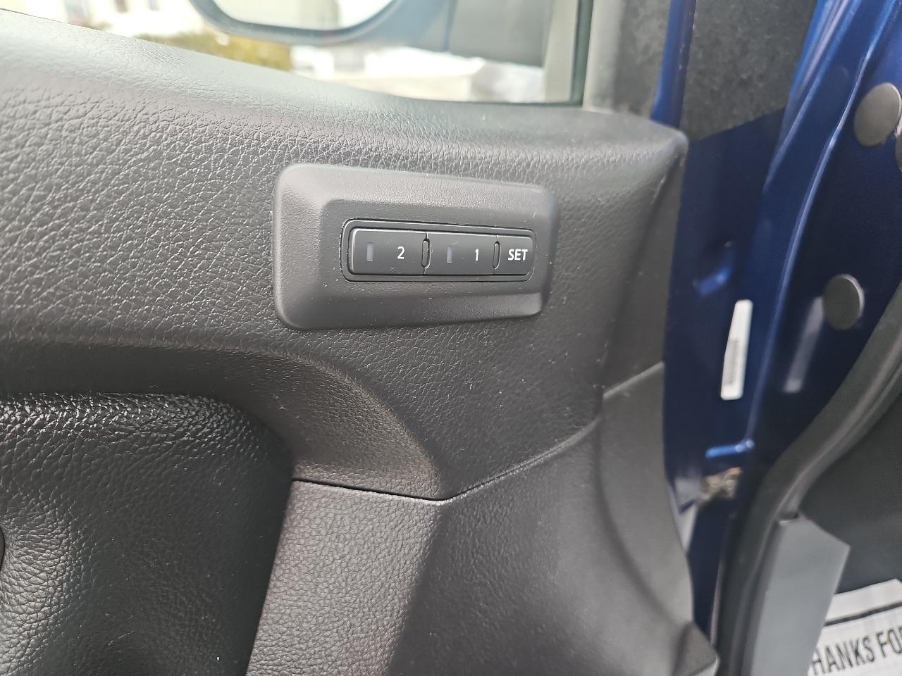 Nissan Titan 4x4 Crew Cab PRO-4X 2021