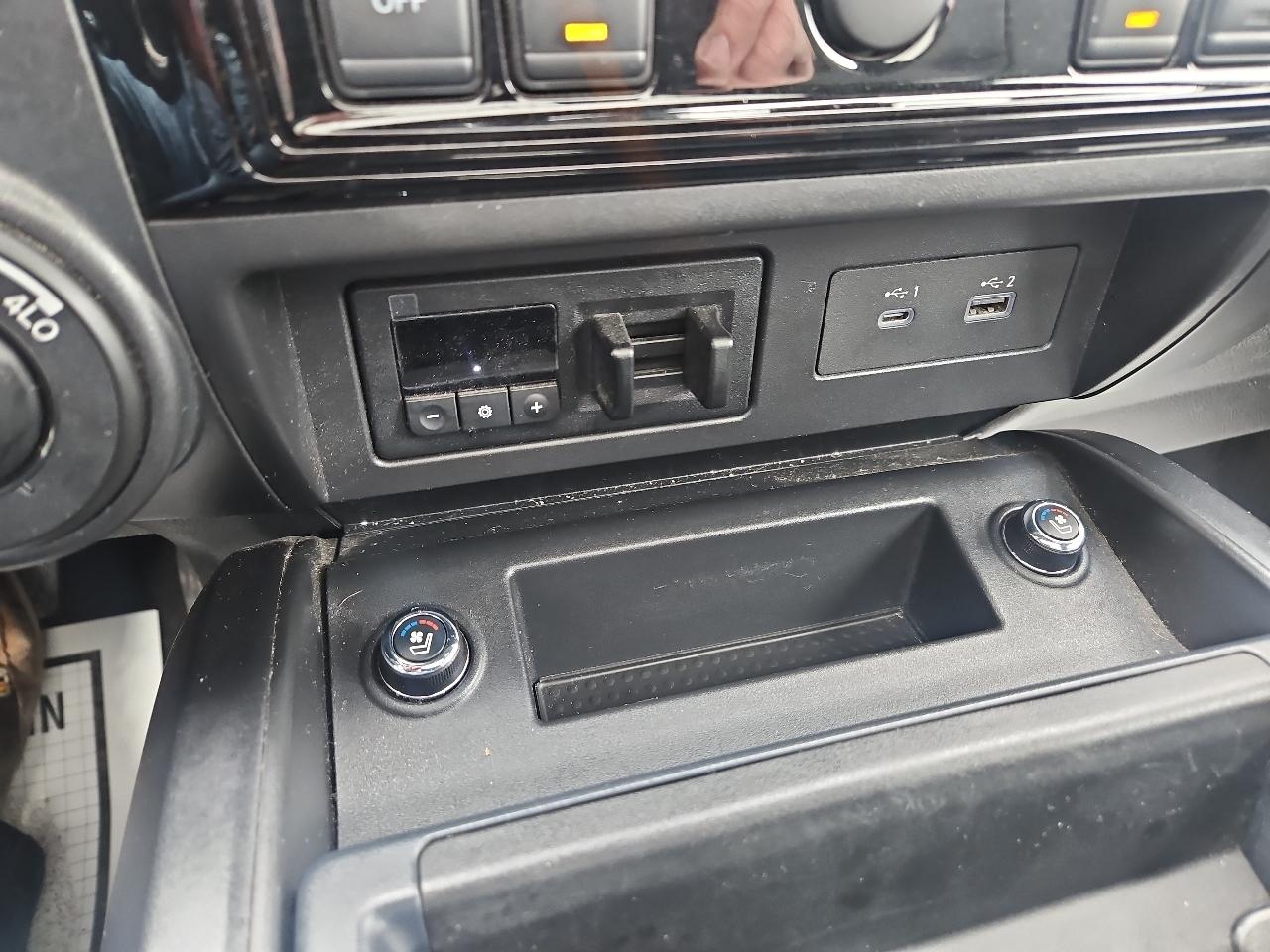 Nissan Titan 4x4 Crew Cab PRO-4X 2021