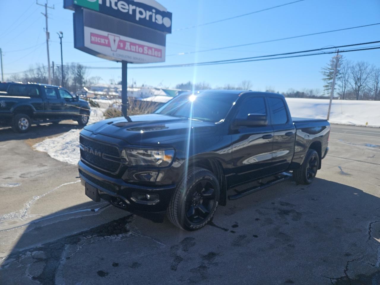 RAM 1500 Tradesman 4x4 Quad Cab 6'4" Box 2023