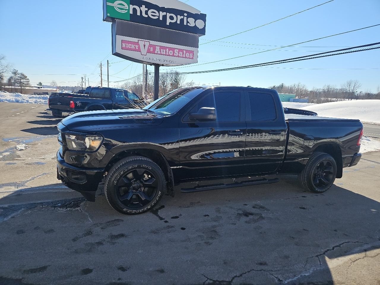 RAM 1500 Tradesman 4x4 Quad Cab 6'4" Box 2023