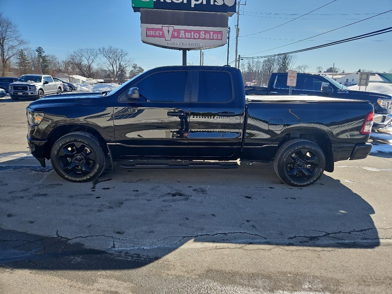 RAM 1500 Tradesman 4x4 Quad Cab 6'4" Box 2023