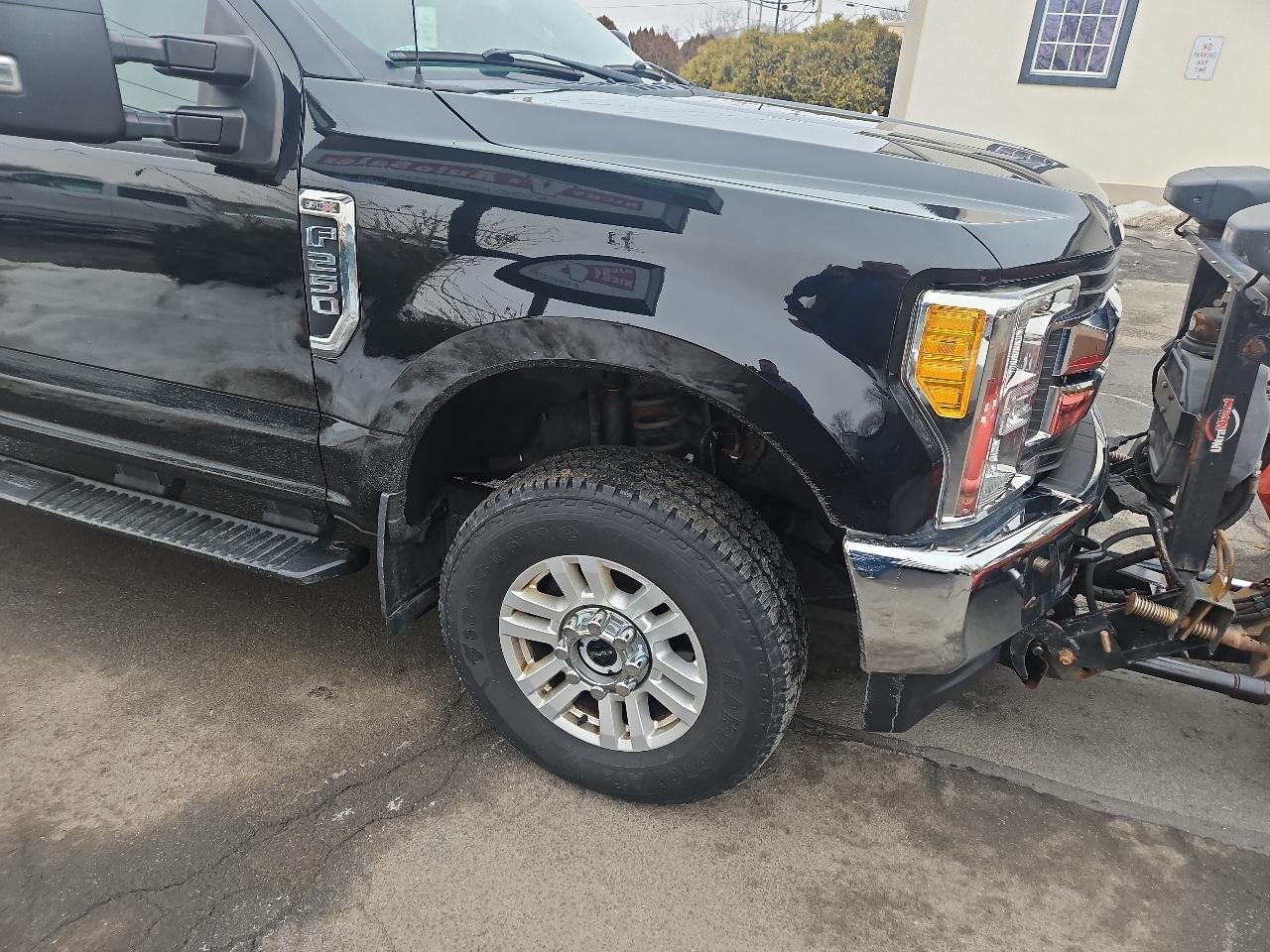 Ford Super Duty F-250 SRW XLT 4WD SuperCab 6.75' Box 2017