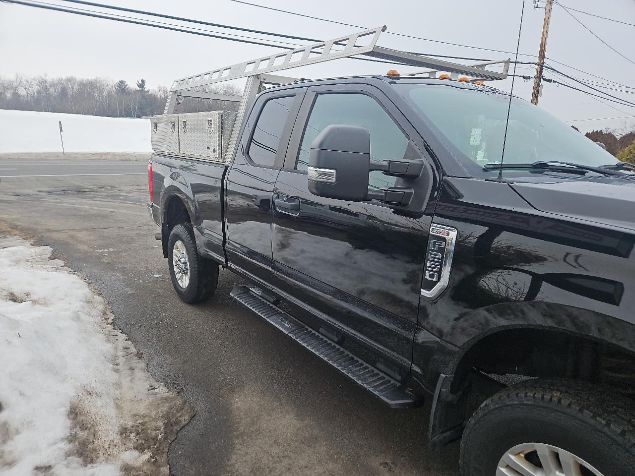 Ford Super Duty F-250 SRW XLT 4WD SuperCab 6.75' Box 2017