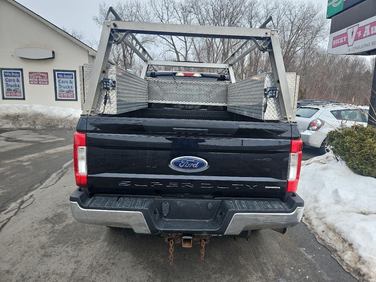 Ford Super Duty F-250 SRW XLT 4WD SuperCab 6.75' Box 2017