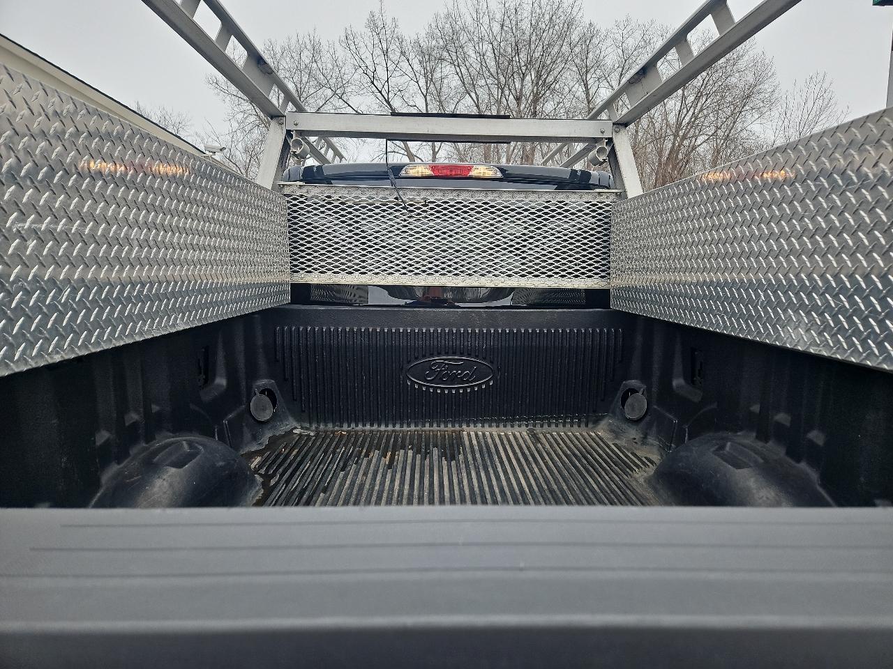 Ford Super Duty F-250 SRW XLT 4WD SuperCab 6.75' Box 2017