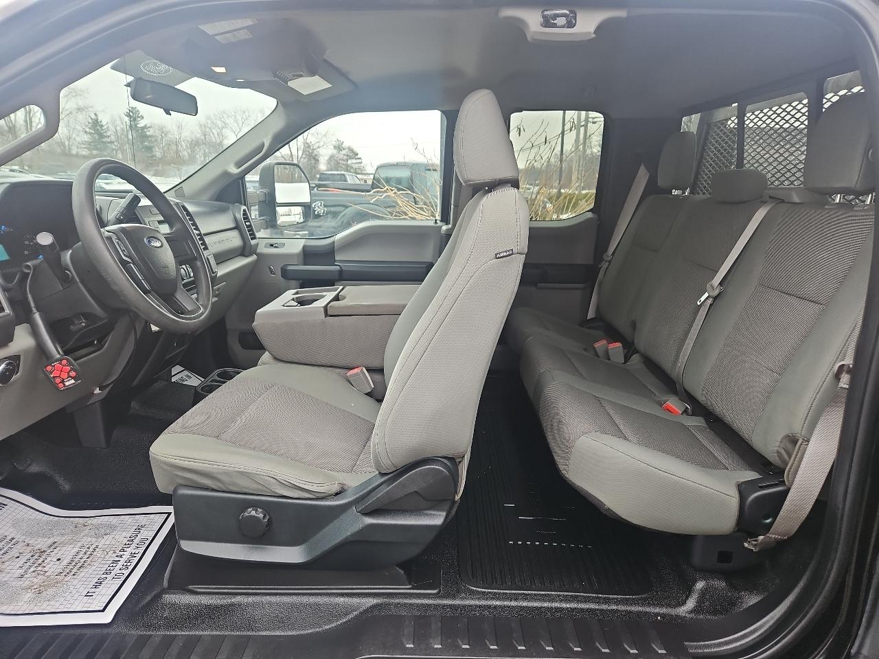 Ford Super Duty F-250 SRW XLT 4WD SuperCab 6.75' Box 2017