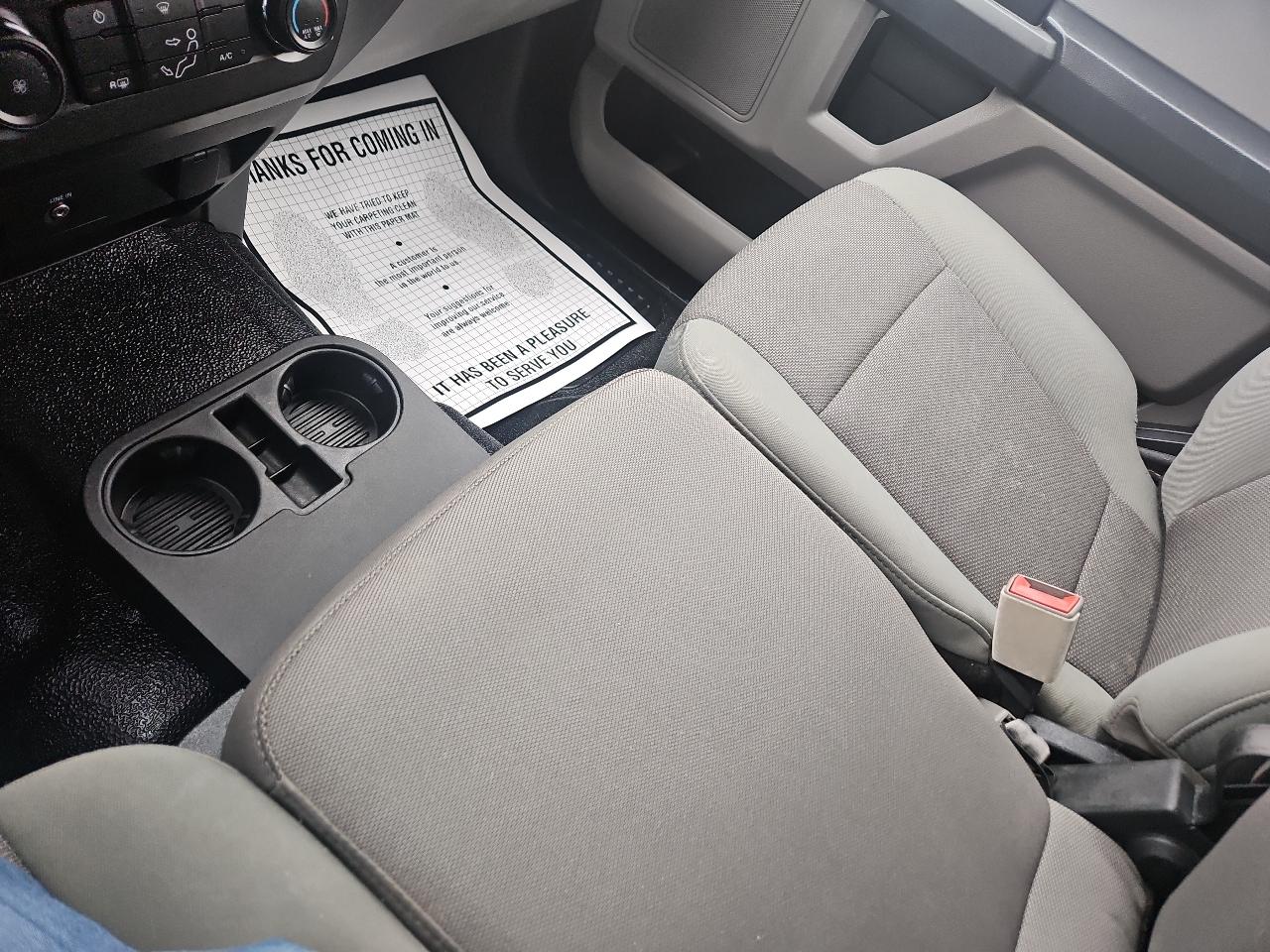 Ford Super Duty F-250 SRW XLT 4WD SuperCab 6.75' Box 2017