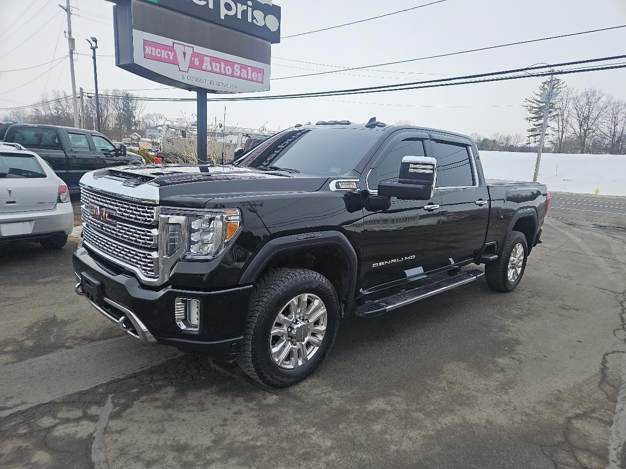 GMC Sierra 2500HD 4WD Crew Cab 159" Denali 2022