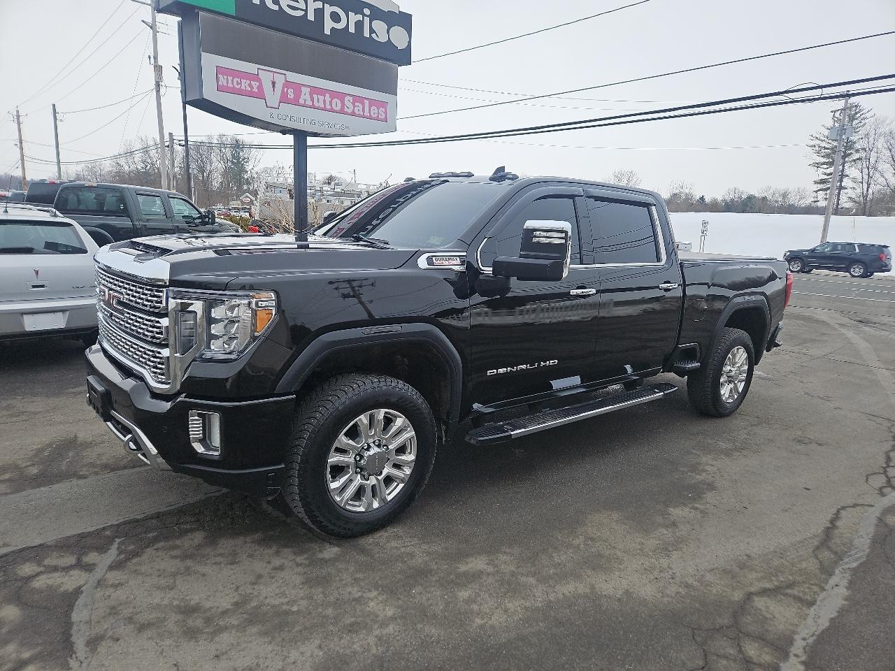 GMC Sierra 2500HD 4WD Crew Cab 159" Denali 2022