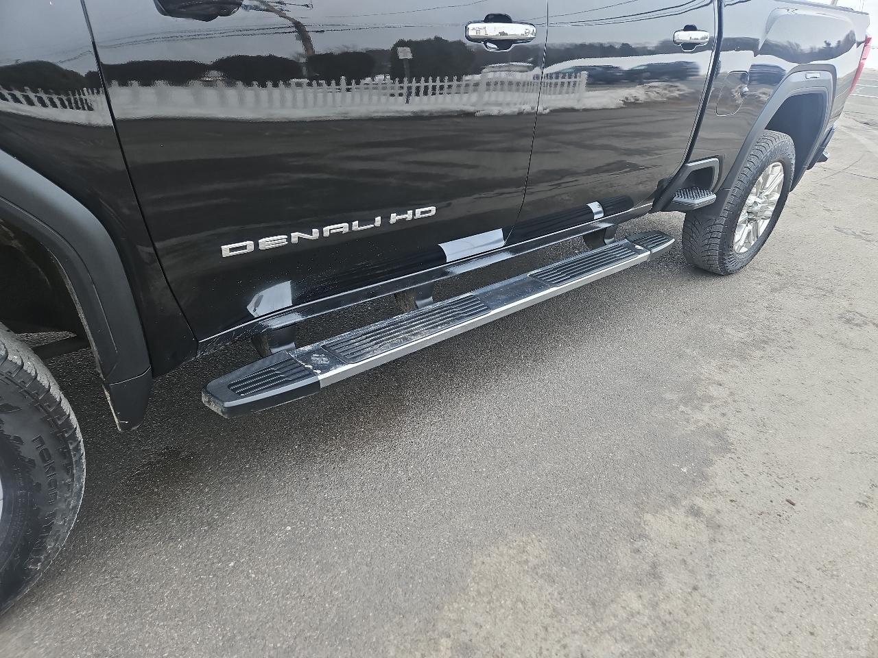 GMC Sierra 2500HD 4WD Crew Cab 159" Denali 2022