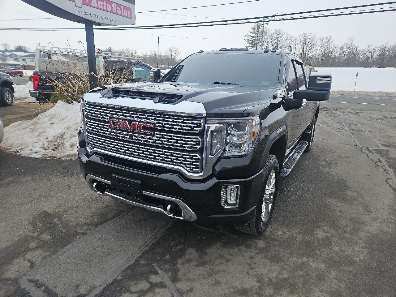 GMC Sierra 2500HD 4WD Crew Cab 159" Denali 2022