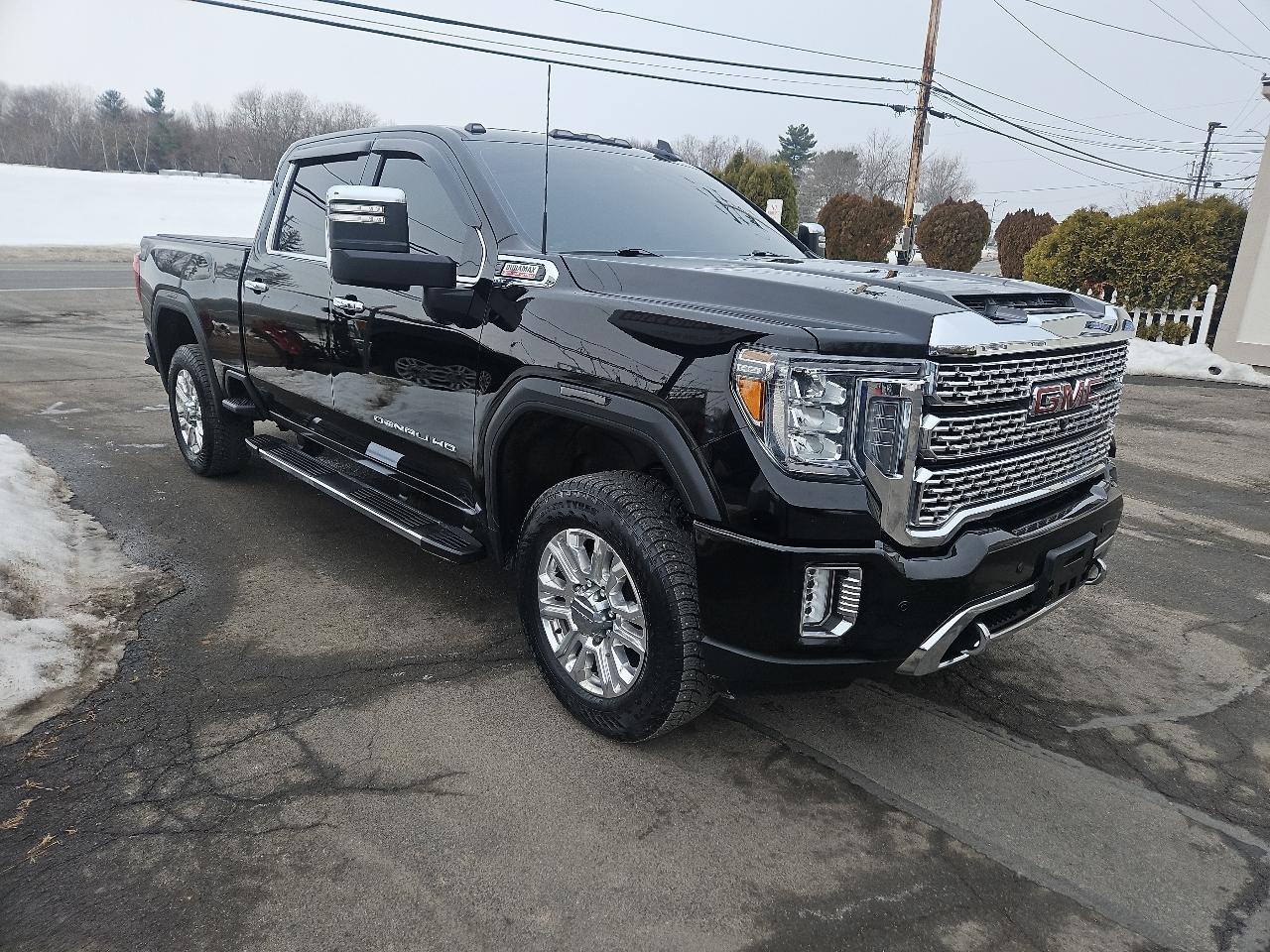 GMC Sierra 2500HD 4WD Crew Cab 159" Denali 2022