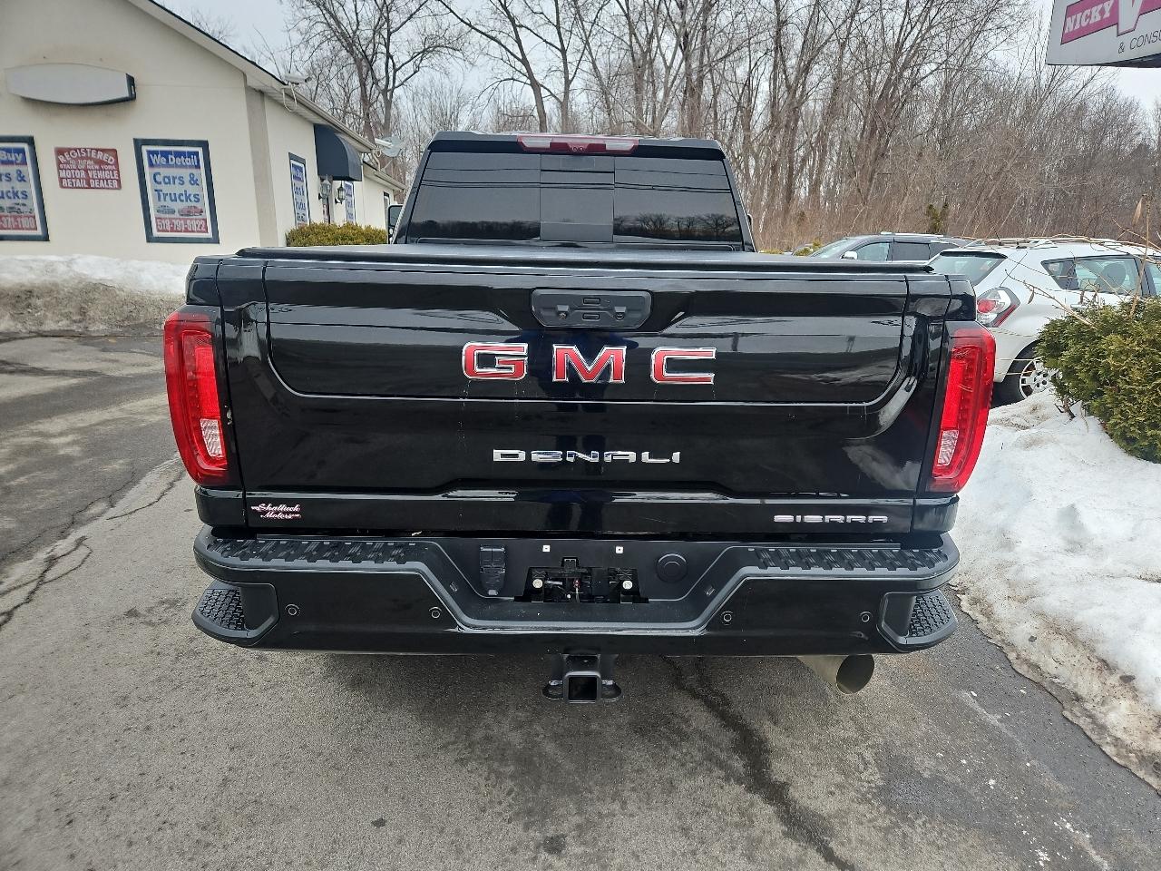 GMC Sierra 2500HD 4WD Crew Cab 159" Denali 2022