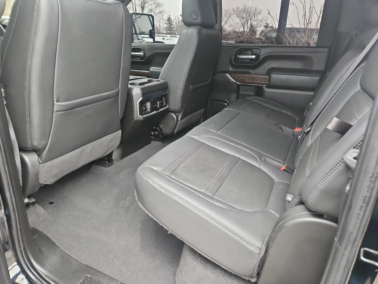 GMC Sierra 2500HD 4WD Crew Cab 159" Denali 2022