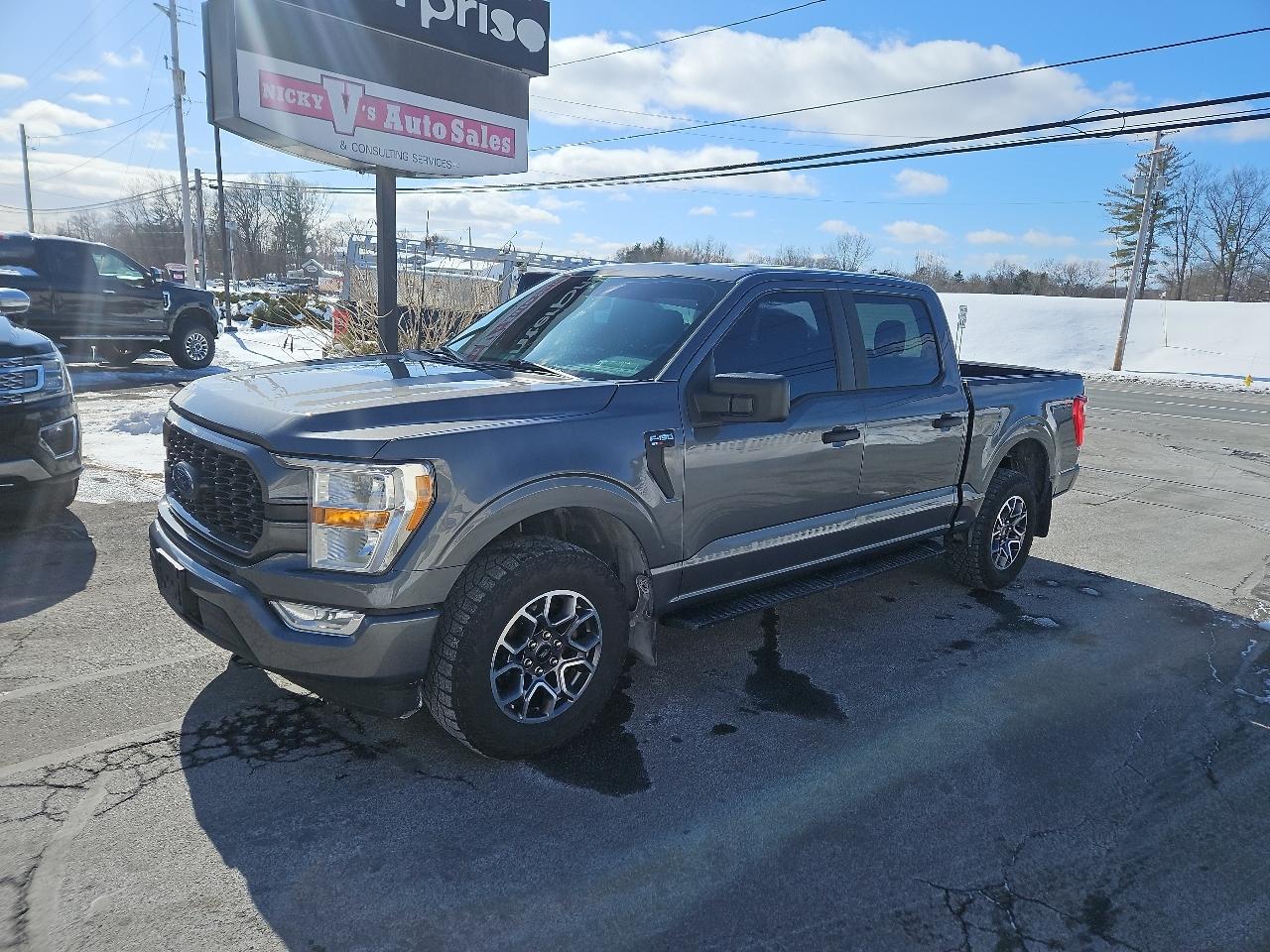 Ford F-150 XL 4WD SuperCrew 5.5' Box 2021