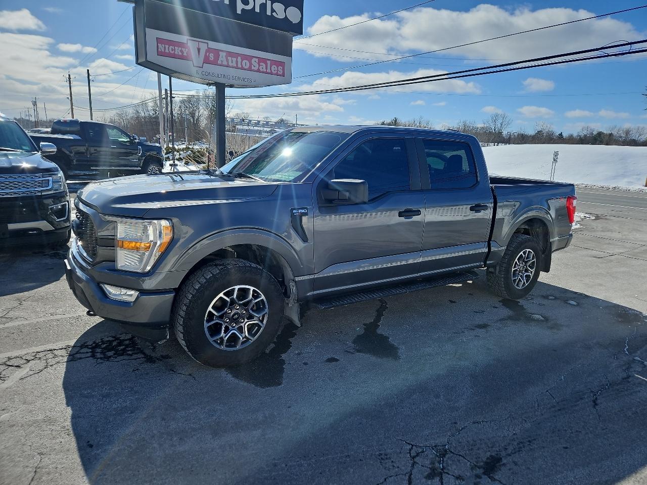 Ford F-150 XL 4WD SuperCrew 5.5' Box 2021