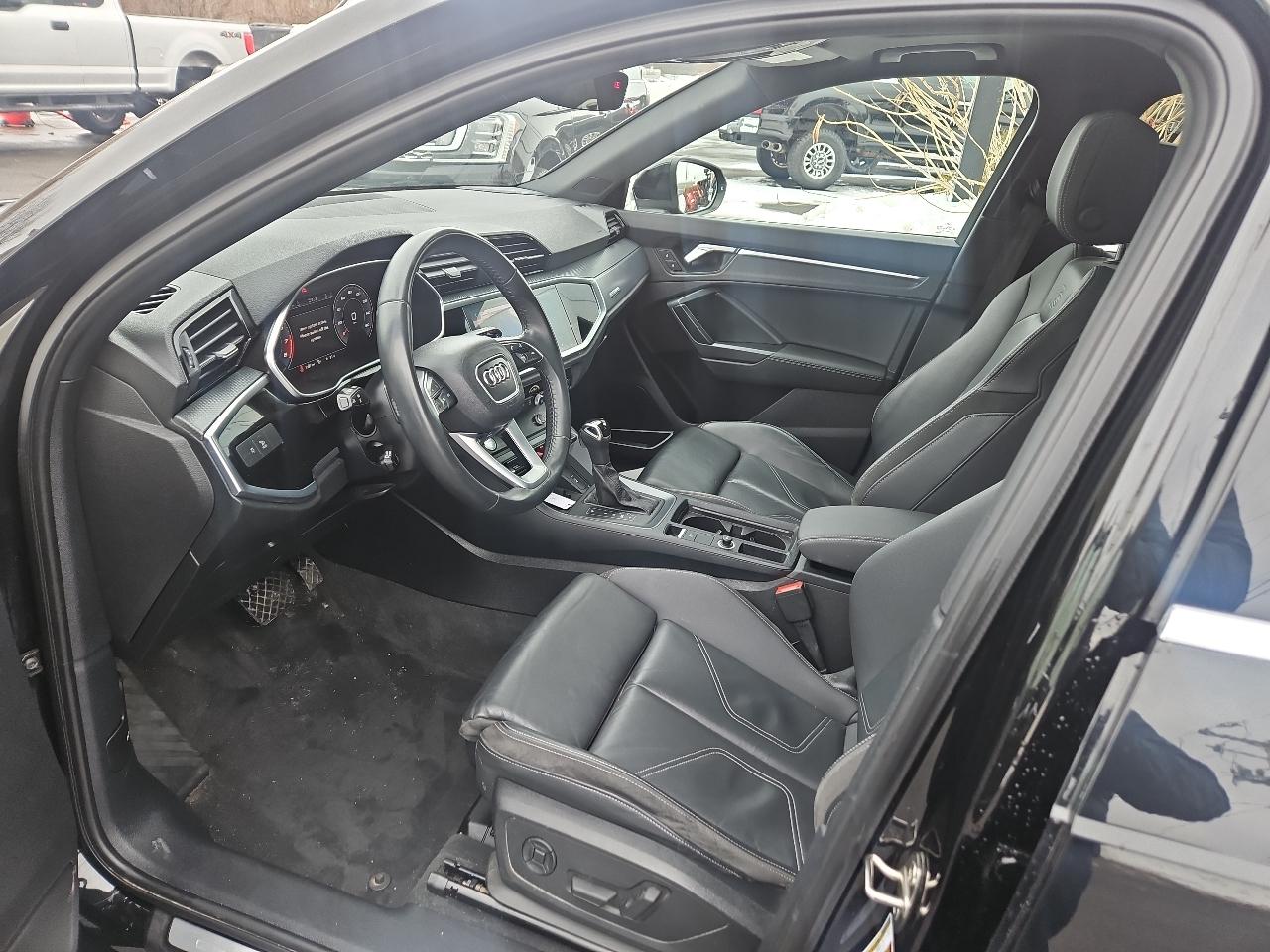 Audi Q3 S line Premium Plus 45 TFSI quattro 2020