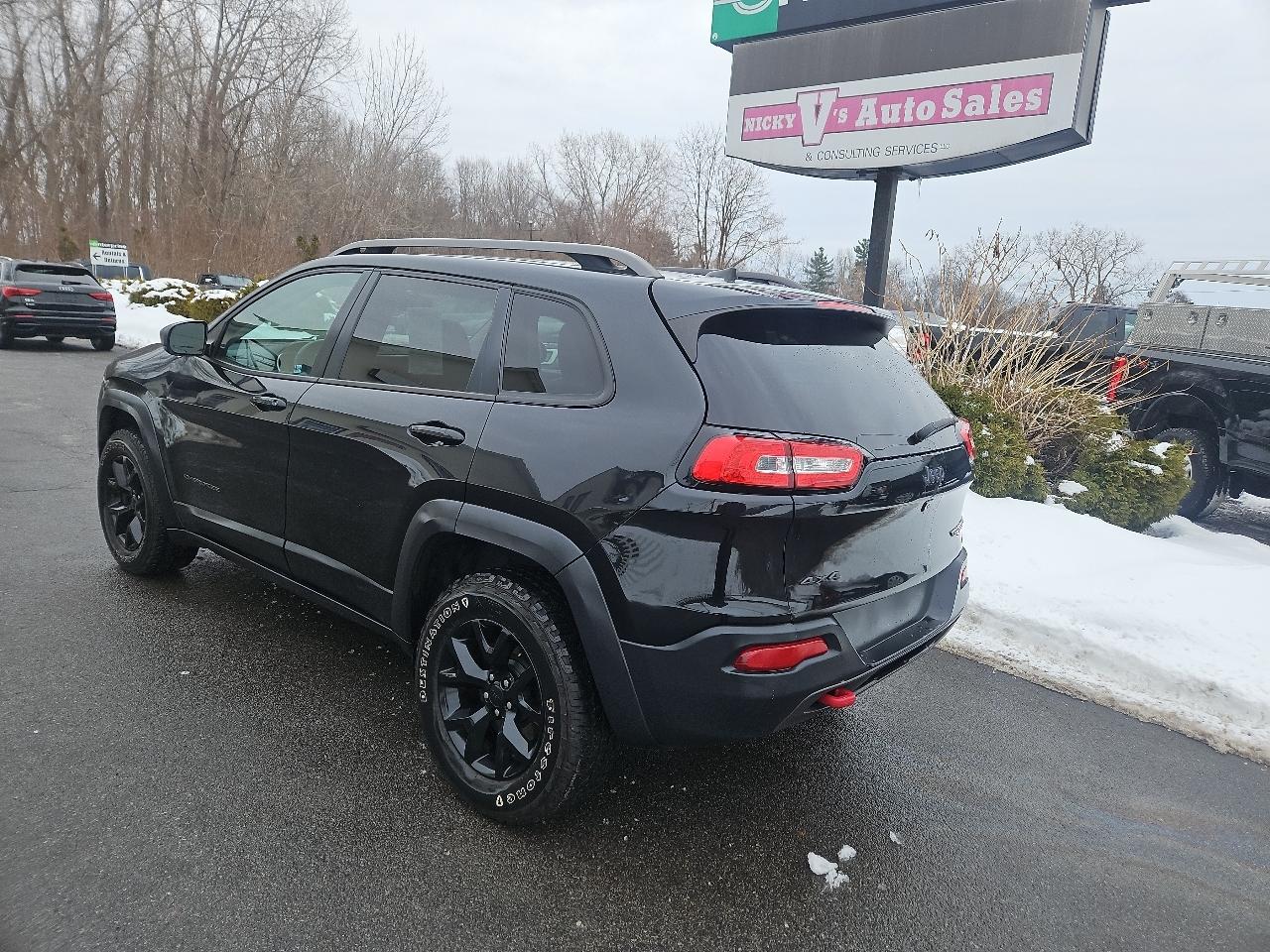 Jeep Cherokee 4WD 4dr Trailhawk 2016