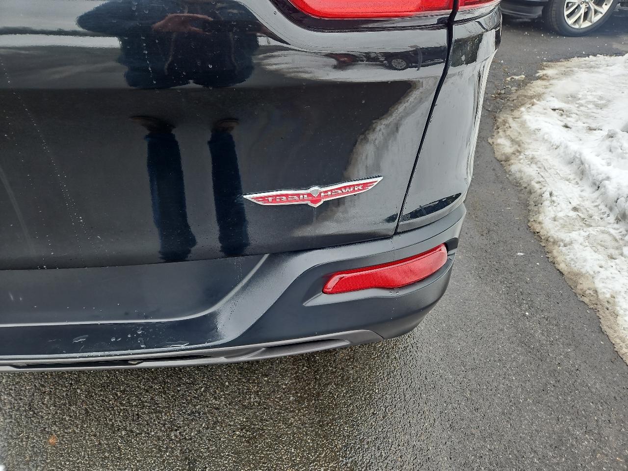 Jeep Cherokee 4WD 4dr Trailhawk 2016