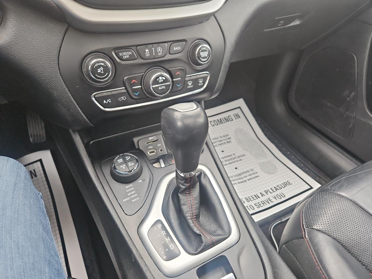 Jeep Cherokee 4WD 4dr Trailhawk 2016