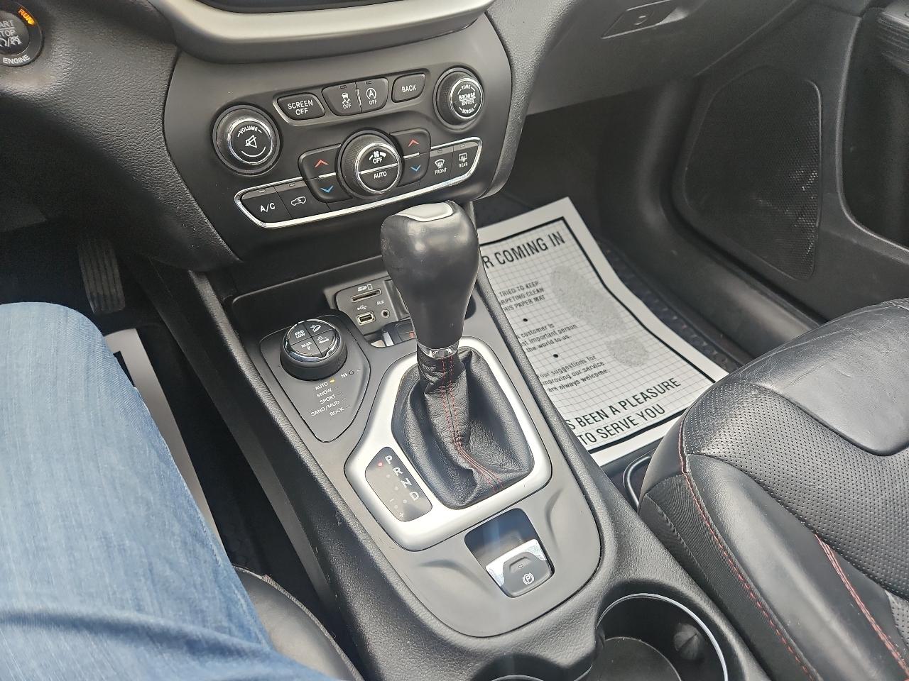 Jeep Cherokee 4WD 4dr Trailhawk 2016