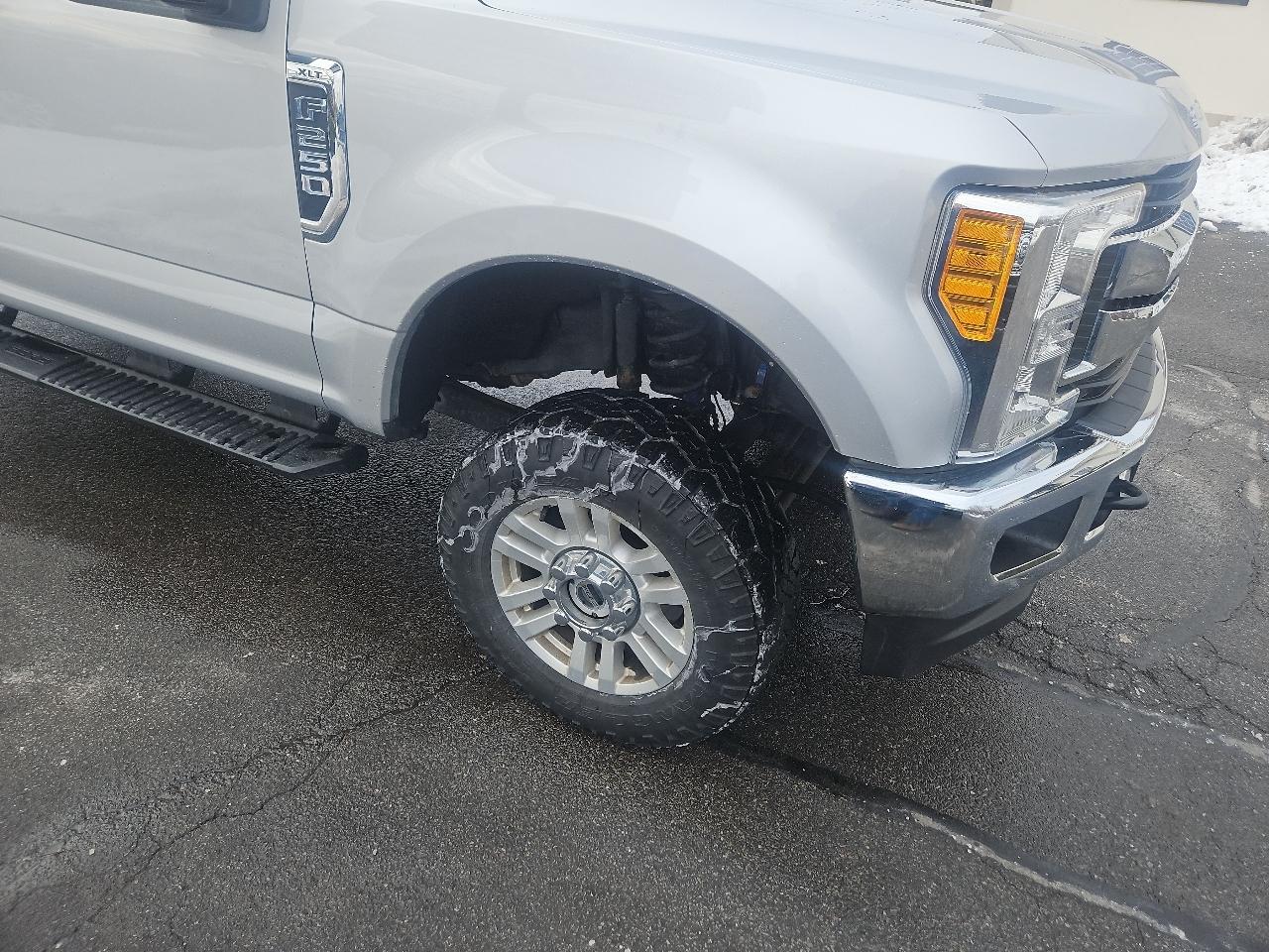 Ford Super Duty F-250 SRW XLT 4WD SuperCab 6.75' Box 2017