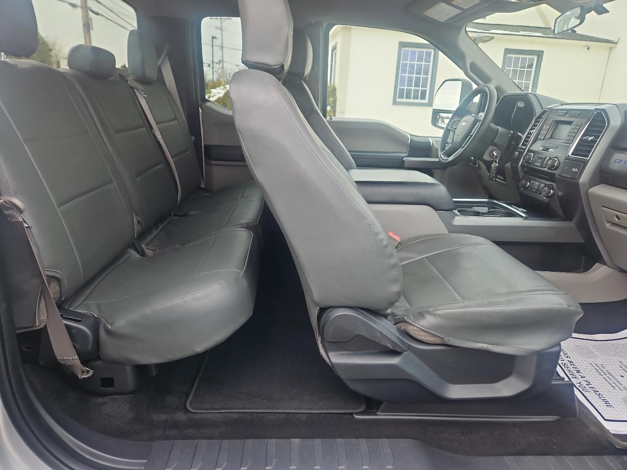 Ford Super Duty F-250 SRW XLT 4WD SuperCab 6.75' Box 2017